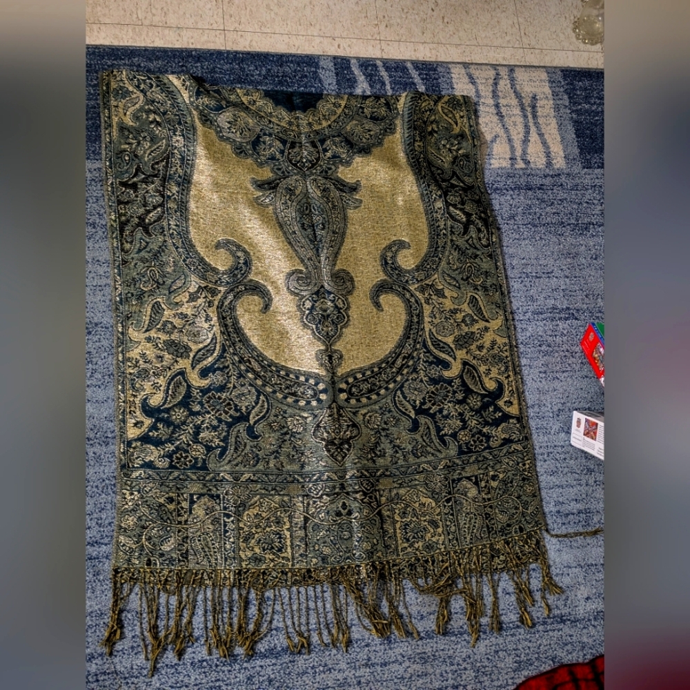 women's scarf